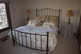 METAL BED & EDDIE BAUER BEDDING