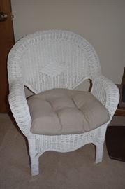 WICKER CHAIR