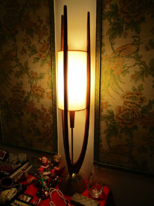 LAMP ON