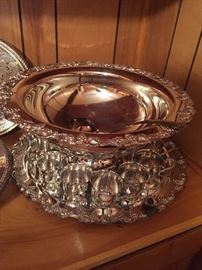 #98 Silverplate Sheridan Punchbowl w/underplate, Ladle 12 punch cups $175.00