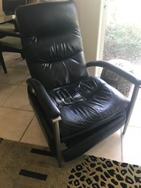 Leather Recliner that needs some welding 