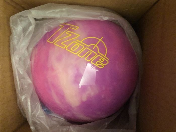 Brunswick T-Zone pink pearl bowling ball, not drilled 