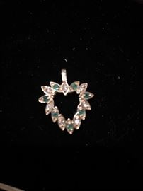 14kt emerald and diamond pendant 