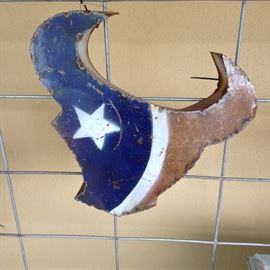 Metal Texans Logo; Outdoor Art; 3 Available; Hand-Made in Mexico; 13"W x 2"D x 13"H; $20; ref #: 911