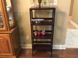 Small shelf unit - folds