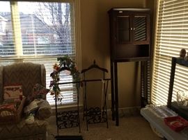 Cabinet that fits above commode, 2 men’s valets with metal set bottom