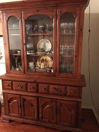 Thomasville China Cabinet