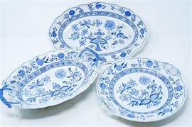 9. Set of Three 3 HUTSCHENREUTHER Serving Dishes