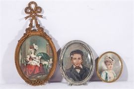147. Vintage Bronze Silver Picture Frames