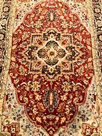 Safavieh Rug 3.3' by 5.3' Very fine condition.