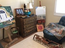 Art accessories, pastel kits, acrylic kits, easels 