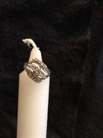 14k White fold ring. approx. 1/2 carrot. 