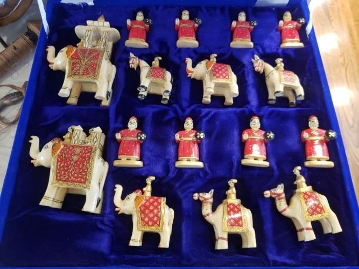 Vintage chess set, India 