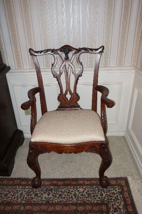 set of 8 Henredon Chippendale chairs