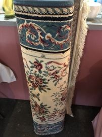 3’9” x 5’10” rug.