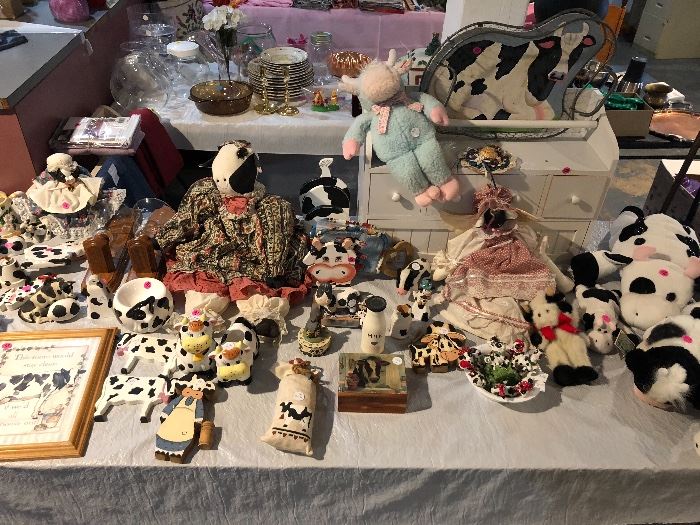 Lots of cow decor