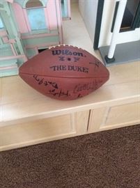 "The Duke " Bears Team Players signatures  
