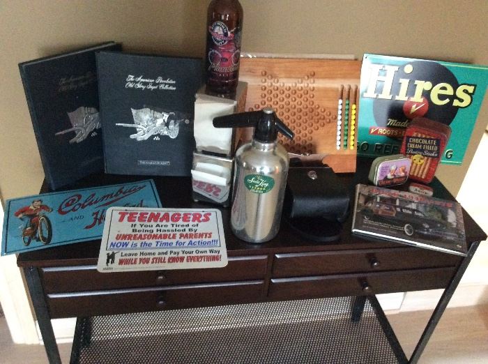 Vintage items : American revolution Ingot, soda king, hires sign, book, napkins holders, teenagers sign, rootbeer bottle , tins, Chinese checkers 