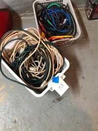 Assorted Cords https://ctbids.com/#!/description/share/63679
