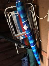 Assorted Beach/Lawn Equipment https://ctbids.com/#!/description/share/63686