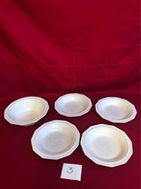 Pfaltzgraff Heritage Collection Serving Bowls               https://ctbids.com/#!/description/share/63787
