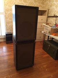 pair large speakers