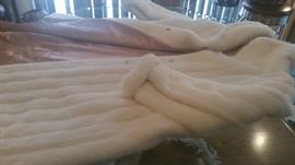 View 2 -Women XL Faux Fur "white mink style" full length Coat with satin-like lining