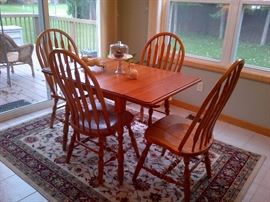 Sm. Kitchen Table and 4 Chairs