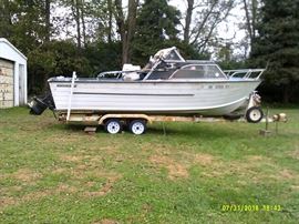 1972 21 ft Starcraft Mercruiser aluminum boat