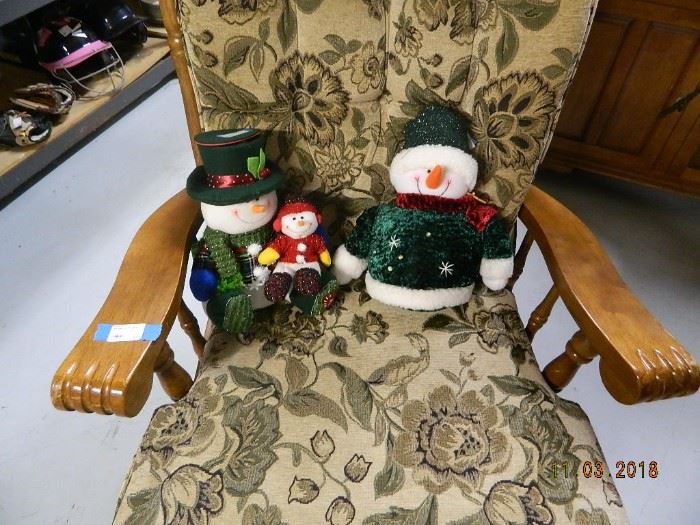 plush snowmen