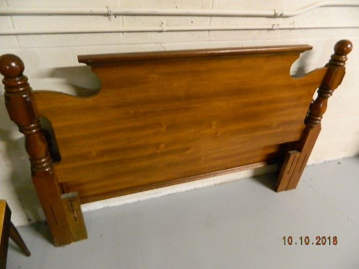 headboard