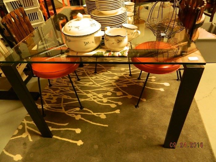 glass dining room table
