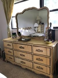 Bassett Funiture Dovetail French Provincial Bedrom set Dresser 64 L x 32.5 T  - mirror 34.75 x 44.5 w  