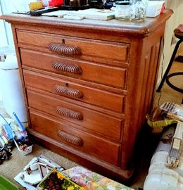Small antique 5-drawer chest