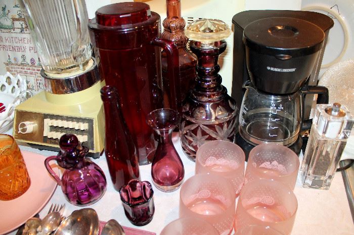 Glassware - some of these items may have sold