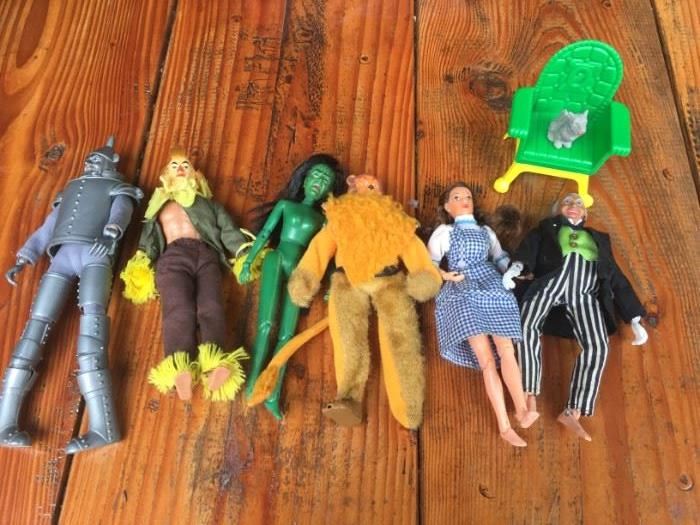 Vintage Wizard of Oz toy set!
