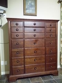 Stanley chest with 18 drawers