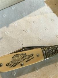 Schrade Scrimshaw Pocket Knife