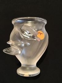 Lalique Rosine vase with flying doves 