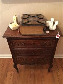 Sweet antique side table with 3 drawers