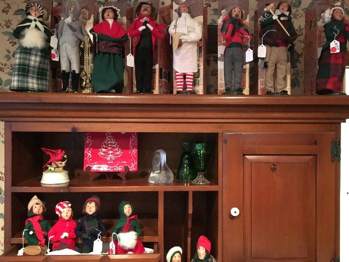 A selection of Byer carolers and Christmas figures