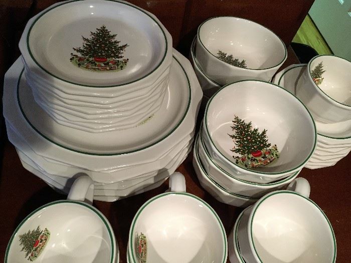 Set of Pfalzgraff Christmas dishes