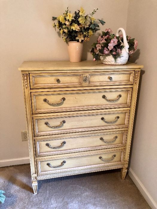 french provencial style bedroom chest