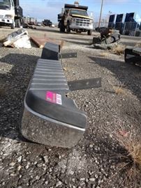 Ford F250 or F350 rear bumper.