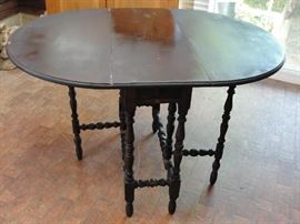 Small Pembroke Table 46-1/2" x 34"