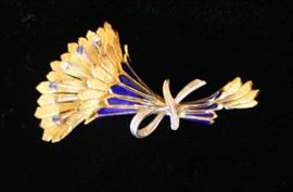 Gold diamond pin