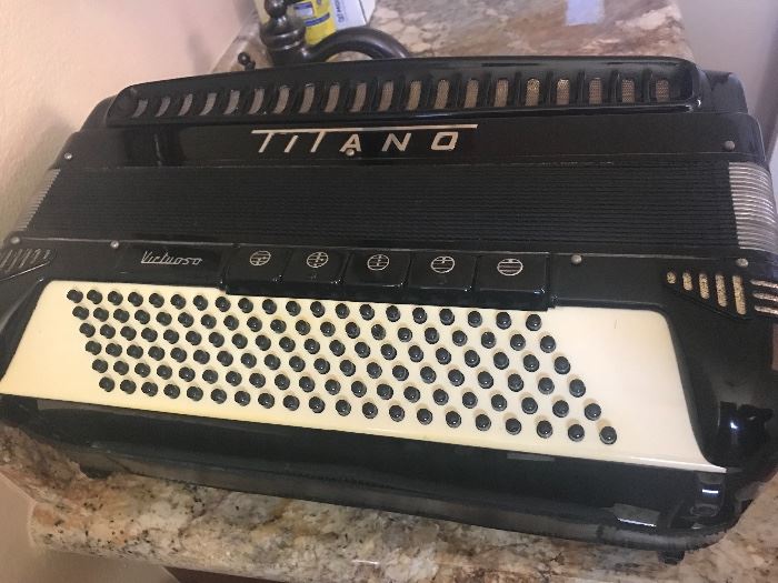 Vintage accordian with original case.  