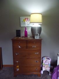 chest of drawers /MORE