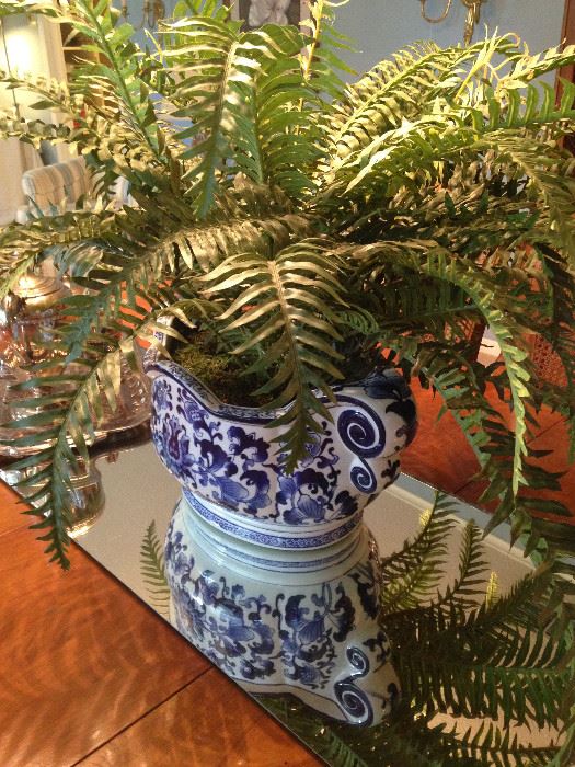 Classic blue & white bowl with artificial fern
