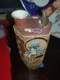 Saki vase